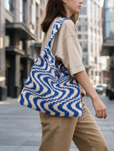 Tığ İşi Tote Çanta — Mavi Beyaz Dalga | Şehir lookbook