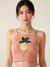 Tığ İşi Crop Üst — Pembe Ananas Desenli, model üzerinde ana görsel